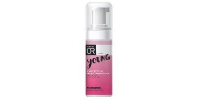 رغوة تنظيف الوجه "Doctor Or YOUNG Facial Cleansing Foam" من سلسلة "يانغ" المخصصة للبشرة المختلطة إلى الدهنية.  تُستخدم هذه الرغوة للتنظيف اللطيف والشامل للوجه. تزيل بفعالية بقايا الأوساخ والمكياج والزيوت الزائدة. مناسبة للبشرة المعرضة لحب الشباب.